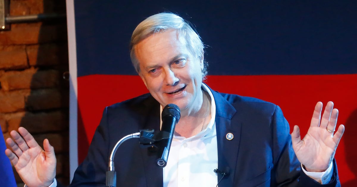 El complejo reclutamiento de un equipo para Kast: ¿un desafío superado o una cuenta pendiente?