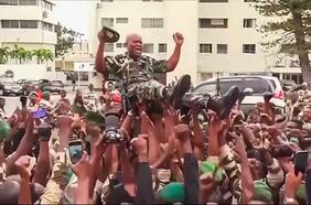 Militares anuncian toma del poder en Gabón y detienen al Presidente Ali Bongo