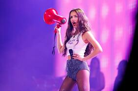 Olivia Rodrigo entrega pastillas anticonceptivas de emergencia en su tour: “Me importa profundamente”