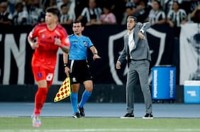 Cómo juega y cuáles son los números de Renato Paiva: el principal candidato para asumir la banca de la U