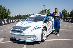 El primer auto eléctrico de rally debuta en Chile en las manos de Jorge Martínez