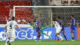 El Superclásico solo fue un espejismo: la U cae en la agonía ante Palestino y queda fuera de la Copa Sudamericana