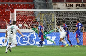 El Superclásico solo fue un espejismo: la U cae en la agonía ante Palestino y queda fuera de la Copa Sudamericana