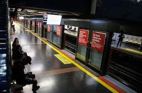 Estación Neptuno ya tiene puertas de andén: Metro finaliza instalación y comienza pruebas técnicas