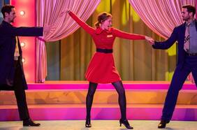 Explota Explota: así es la película basada en las canciones de Raffaella Carrá