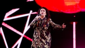 Verónica Villarroel y Enzo Ferrada homenajean a Selena en la obertura de la cuarta noche de Viña 2026