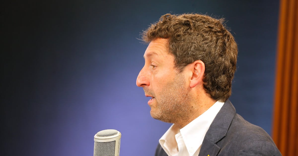 Diputado Coloma (UDI) dice que equipos de bancadas están afinando AC contra exministro Pardow para presentarla hoy