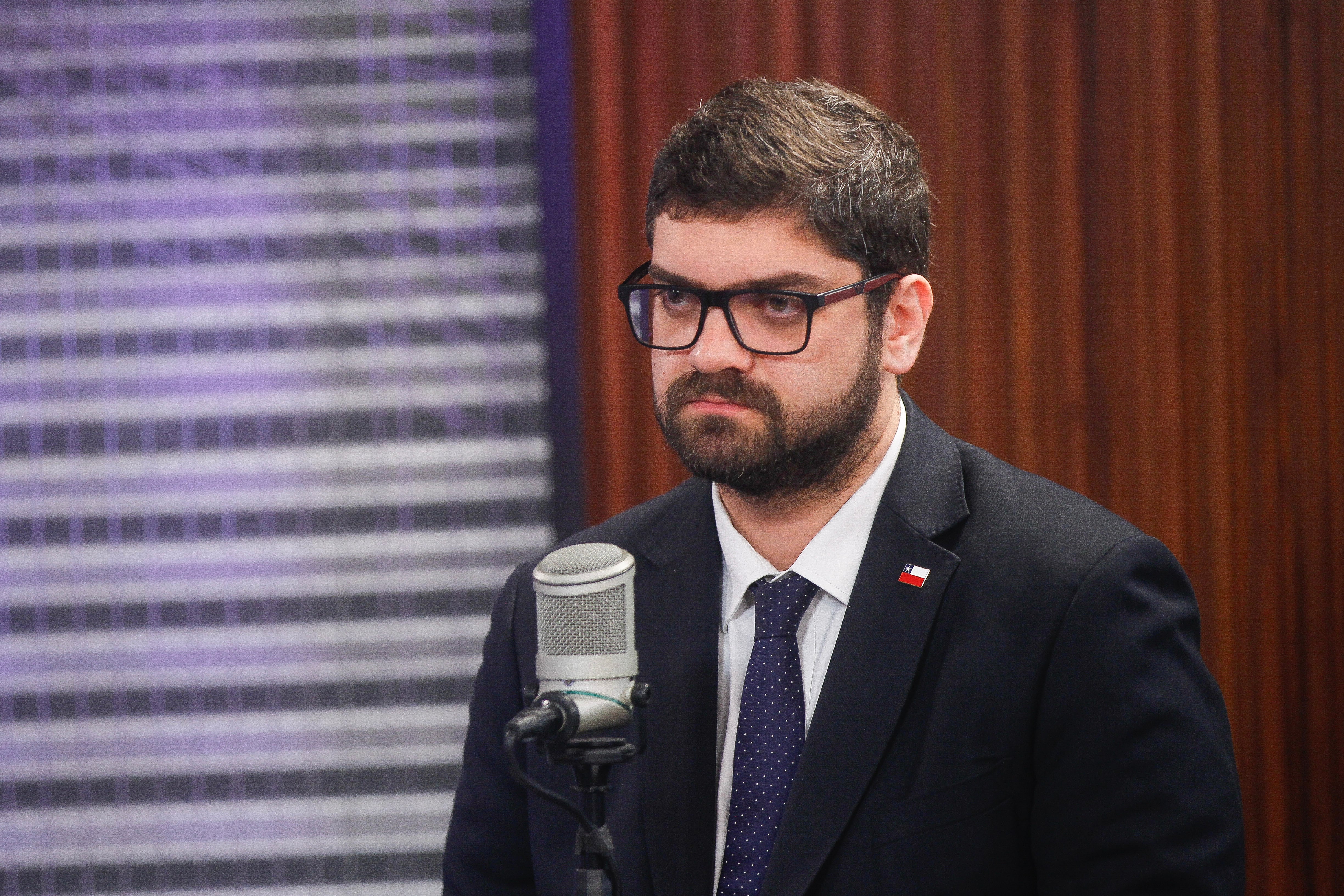 “No tendría sentido descartarlo a priori”: gobierno abre la puerta a reposición de “Yo elijo mi PC” en debate de Presupuesto