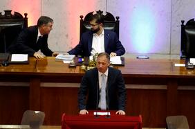Cuenta pública del Congreso: Castro presiona a Elizalde ante Boric por voto obligatorio