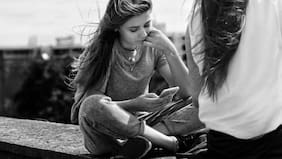 Uso de pantallas en la adolescencia: Conectados, pero Desconectados. ¿Prohibir o acompañar?