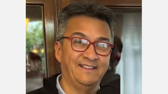 Flavio Escobar, el experimentado economista que se perfila como nuevo cónsul de Bolivia en Chile