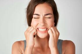 ¿Te suenan los dientes? Cómo identificar y enfrentar el bruxismo