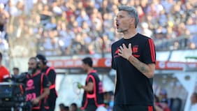 Fernando Ortiz culpa al arbitraje tras la caída alba en el Superclásico: “No busco excusas, pero fue falta tras falta”