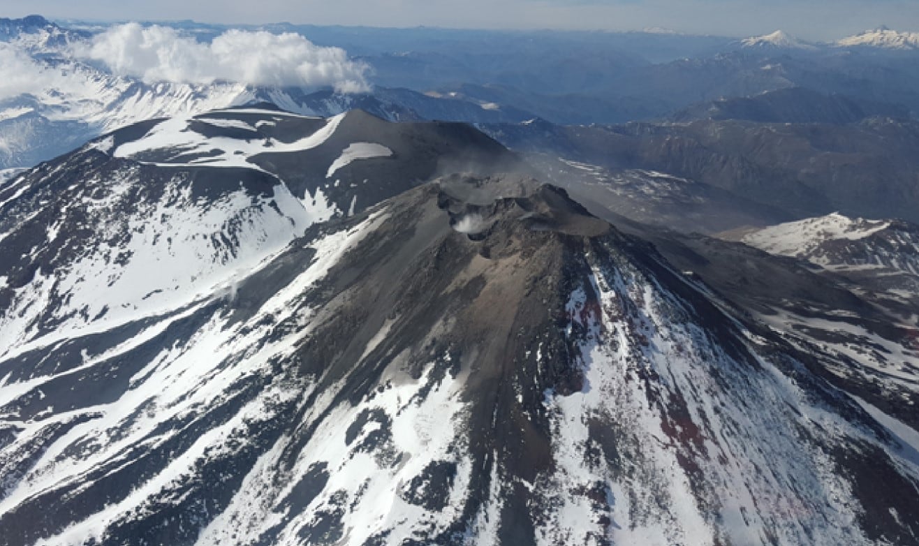 Amplían perímetro de seguridad en Nevados de Chillán por aumento de actividad volcánica