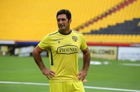 Nelson Tapia se ofrece por Twitter: “Si quieres ser campeón, llámame”