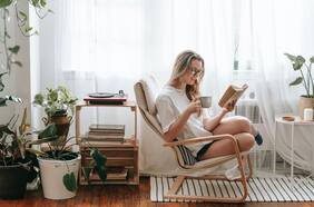 Por qué 1 de 4 personas inventa planes falsos para quedarse en casa