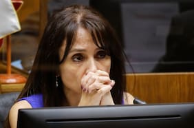 Ángel Valencia concreta solicitud de renuncia a Marta Herrera: abogada tiene 48 horas para responder