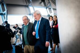 Crisis climática: secretario general de la ONU arriba a Chile para viajar con el Presidente Boric a la Antártica