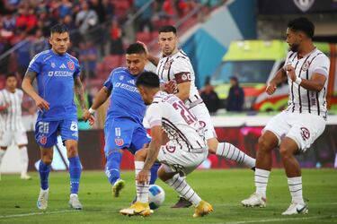 Universidad de Chile enfrenta a La Serena en el gramado de Ñuñoa.