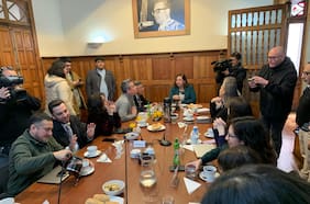 Oposición refuerza críticas por participación de Kast en Foro Madrid y afina detalles de acto contrario al que convocaron a Boric