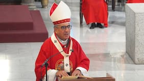 Arzobispo Fernando Chomali encabeza liturgia en Viernes Santo y aborda temas valóricos y materialismo