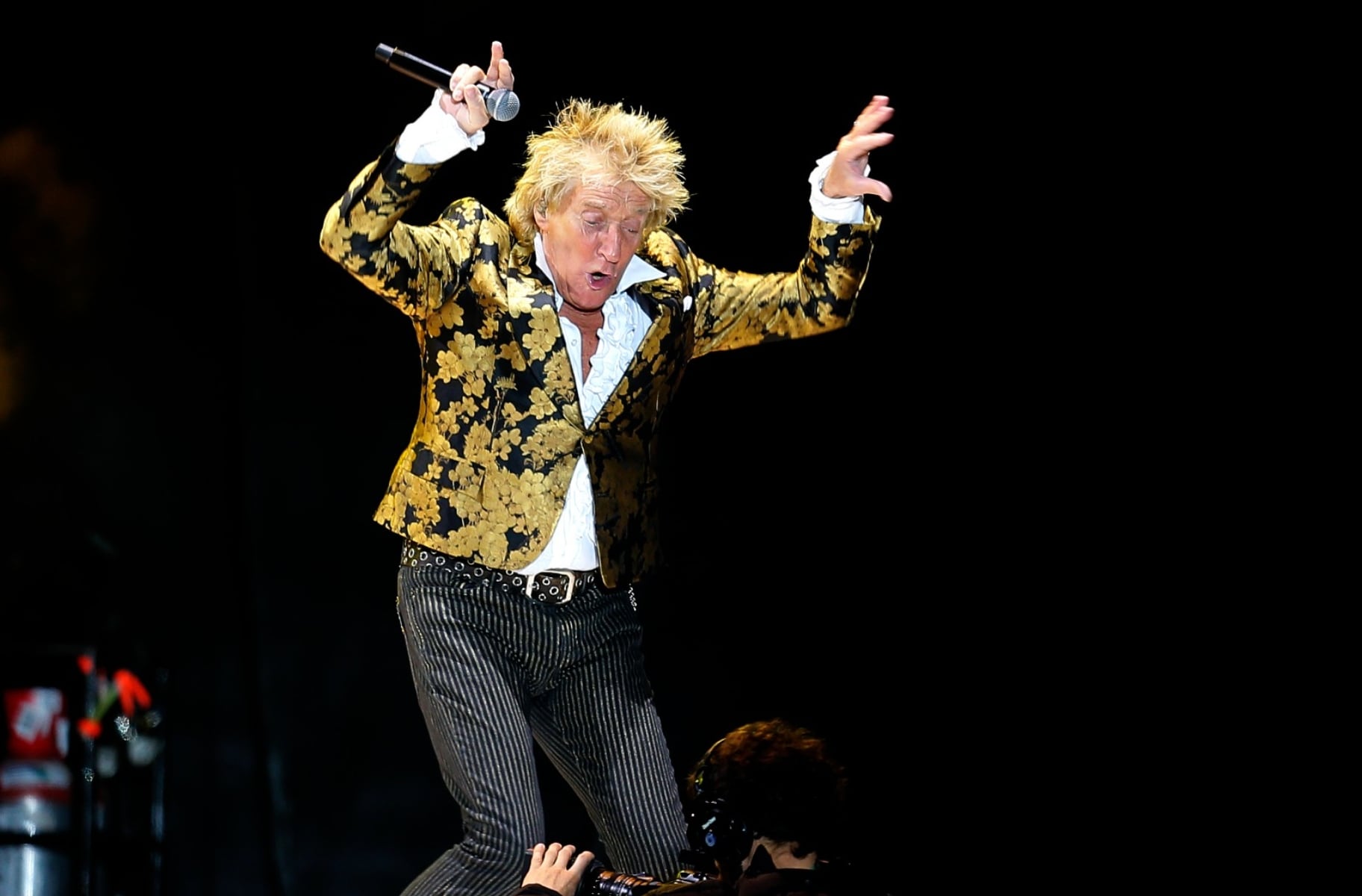 Rod Stewart (ahora sí) se retira de las giras: la accidentada despedida de una leyenda