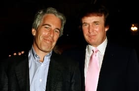 Trump demanda a Wall Street Journal y a su dueño por revelar una carta que lo vincula con Jeffrey Epstein