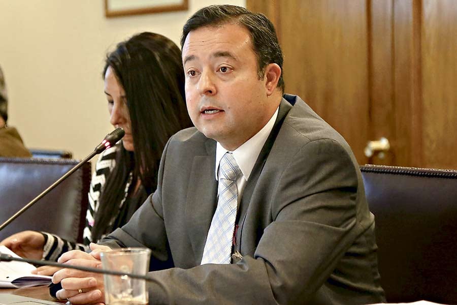 Gobierno nombra a Ignacio García-Huidobro como nuevo director nacional del Servicio Médico Legal