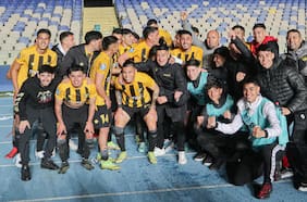 Con un emplazamiento a la ANFP: empresa de ropa deportiva anuncia millonaria demanda en contra de Fernández Vial