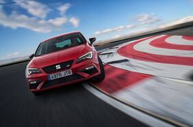 El León Cupra encabeza el redesembarco de Seat en Chile