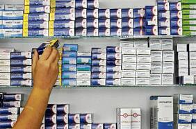 Estudio de Clapes UC detecta que disponibilidad de genéricos en farmacias de grandes cadenas está entre 60% y 79%