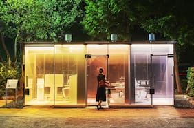 Insólito: firma de arquitectura ganadora del Premio Pritzker instala baños públicos transparentes en popular barrio de Tokio
