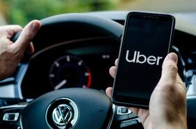 Los objetos más olvidados en Uber: de un chaleco antibala del FBI a lencería especial