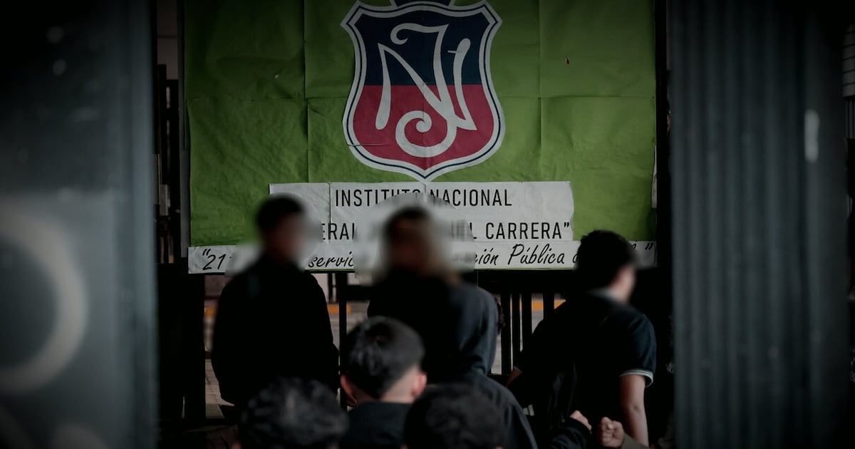 Thursday night, by video and ex-students involved: what is known of the threat of shooting at the National Institute - The Third