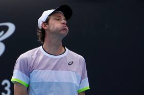 El primer Grand Slam del año se queda sin chilenos: Nicolás Jarry cae en la segunda ronda del Australian Open