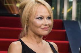 Pamela Anderson admite que nunca vio la cinta pornográfica que le robaron, pero que “se sintió como una violación”