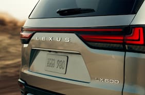 Lexus deja ver parte del SUV LX, el nuevo primo rico del Toyota Land Cruiser