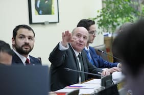 Gobierno excluye a las empresas de menor tamaño de la medida recaudatoria del proyecto paliativo por el alza de bencinas