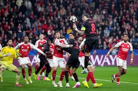 Champions League: Arsenal salva el invicto con un postrero empate en Leverkusen y queda a un paso de cuartos de final