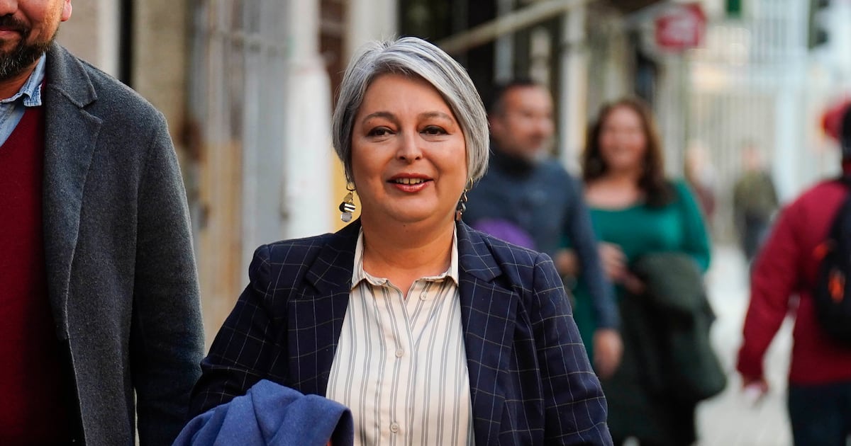 Jeannette Jara y el futuro tras la elección: un repliegue profesional en medio de la incertidumbre política
