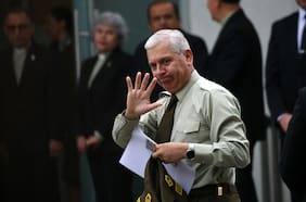 Boric acepta renuncia de Ricardo Yáñez previo a su formalización: es el cuarto general que no termina su mandato