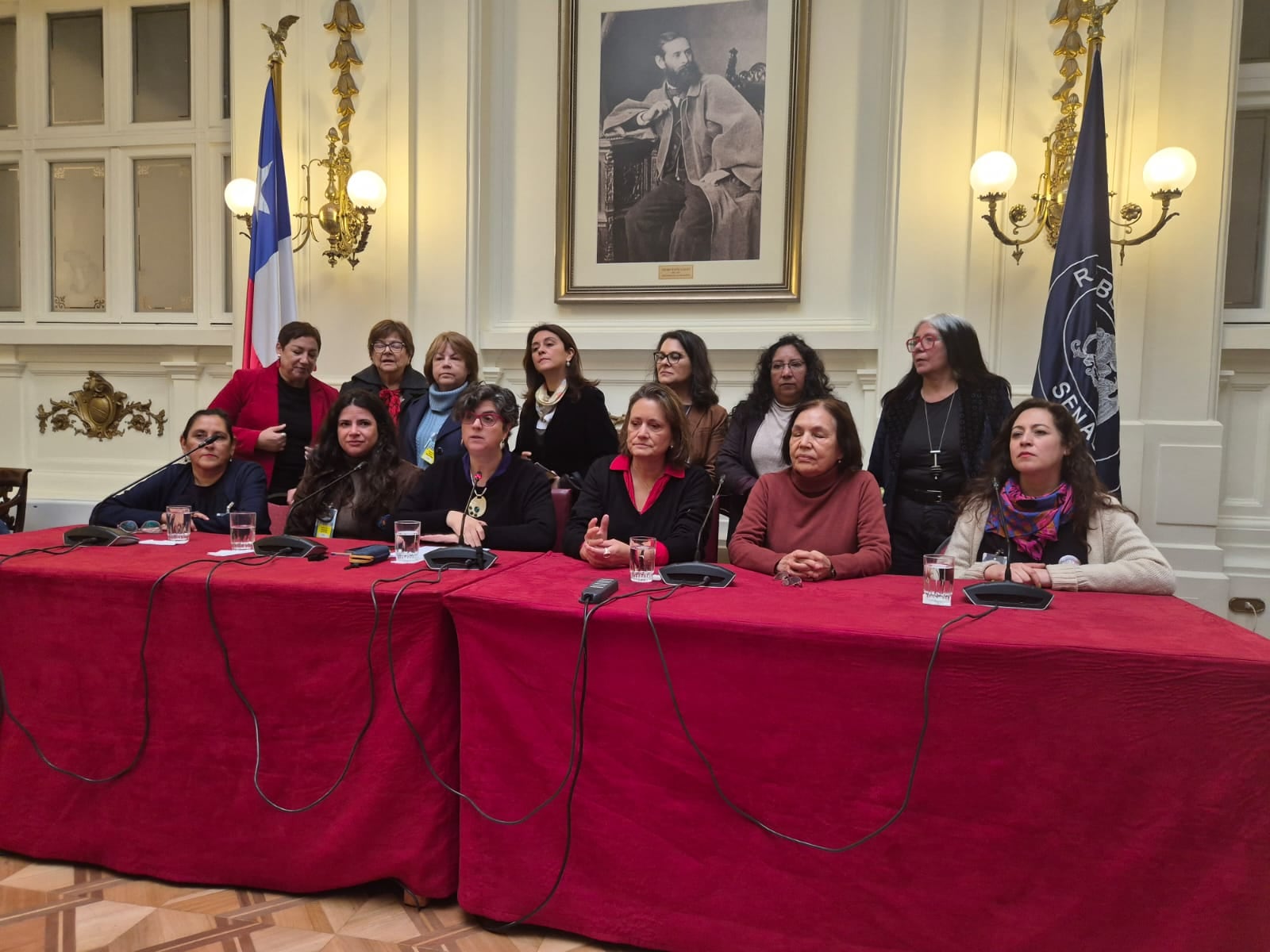 Exministras de la Mujer de Bachelet y Boric buscan evitar cierre de Prodemu y ofrecen colaboración a gobierno de Kast