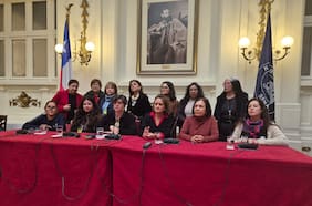 Exministras de la Mujer de Bachelet y Boric buscan evitar cierre de Prodemu y ofrecen colaboración a gobierno de Kast