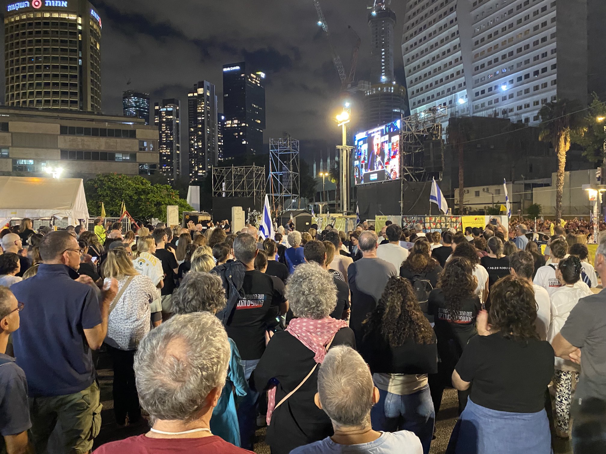 Miles de manifestantes se toman las calles de Tel Aviv para exigir a Hamas entrega de cadáveres de rehenes