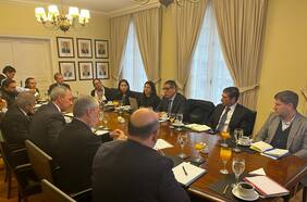 Sernac se despliega para explicar su proyecto de fortalecimiento: se reúne con la CPC y el comercio