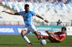 A solo horas del cierre del libro de pases: la U agota esfuerzos para amarrar la cesión de Tobías Figueroa