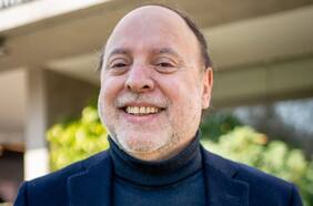 César Ross obtiene el Premio Nacional de Historia 2024