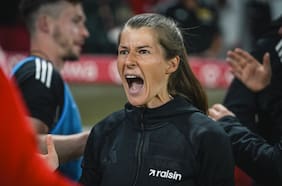 Marie-Louise Eta se transforma en la primera entrenadora en ganar un partido en las cinco grandes ligas de Europa