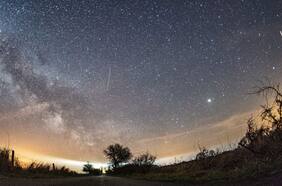 Lluvia de Estrellas Líridas: Cómo ver desde hoy el fenómeno astronómico en los cielos de Chile