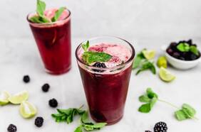 Cómo hacer mojito de moras